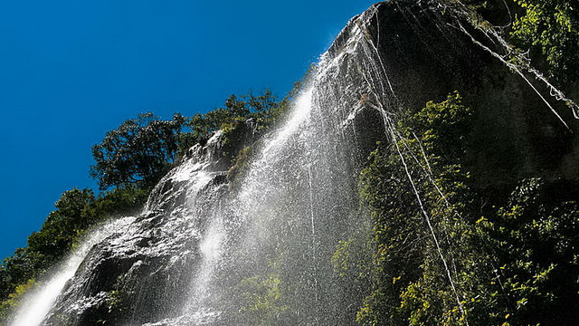 Wisata Air Terjun Cunca Rami