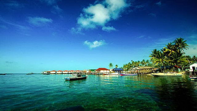 Wisata Kepulauan Derawan