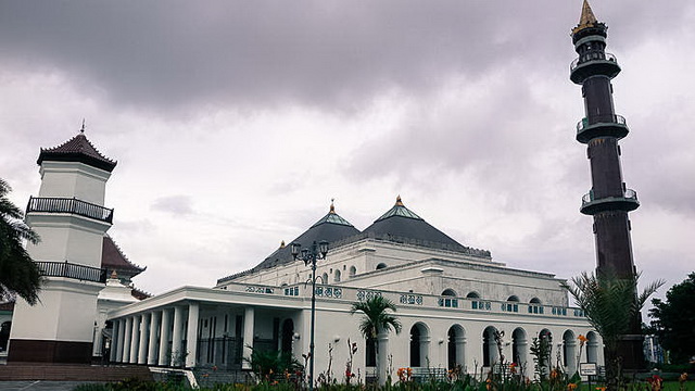 Wisata Masjid Agung Palembang