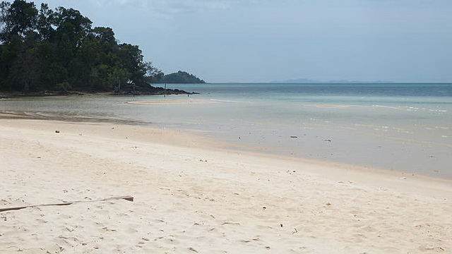 Wisata Pantai Melur