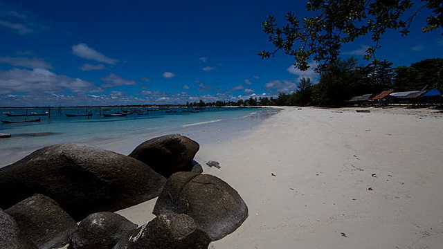 Wisata Pantai Tanjung Kelayang