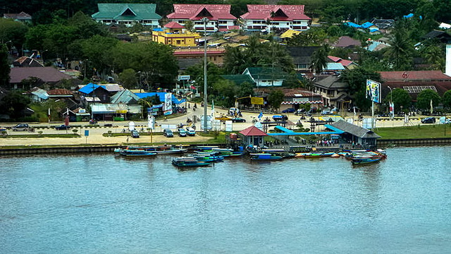 Wisata Taman Rekreasi Pulau Kumala